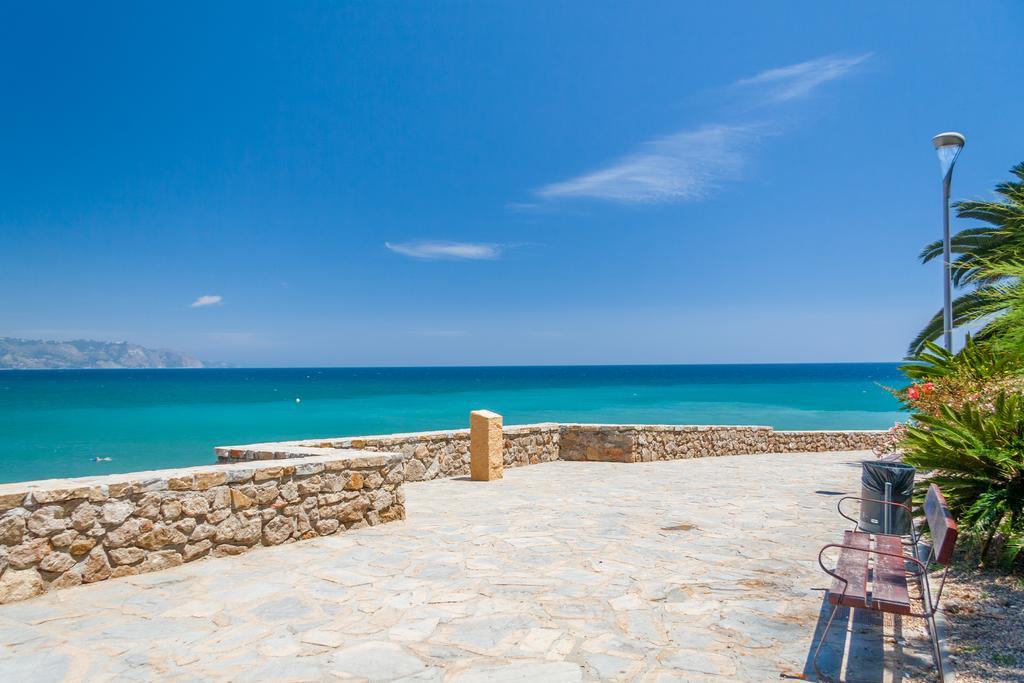 Balcon Europa Nerja Apartment Bagian luar foto