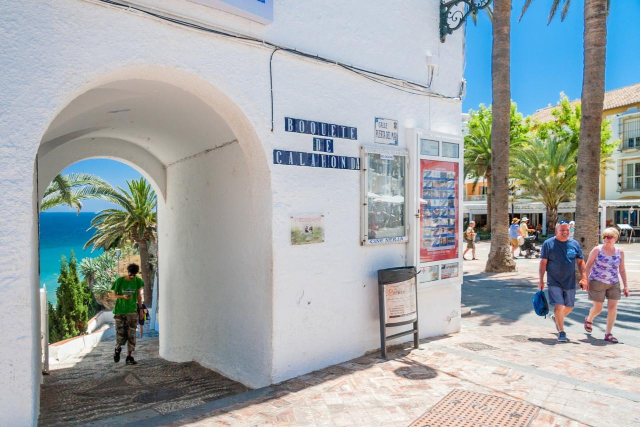Balcon Europa Nerja Apartment Bagian luar foto