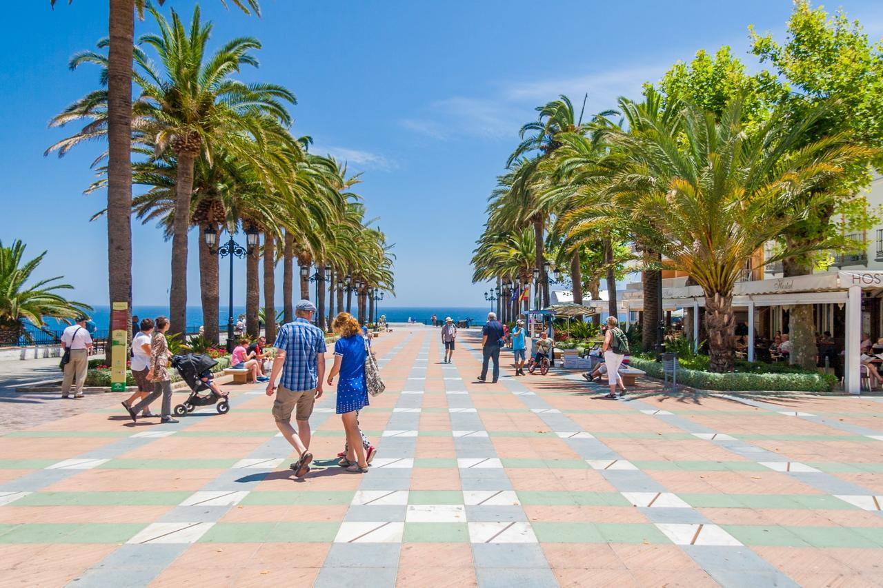 Balcon Europa Nerja Apartment Bagian luar foto