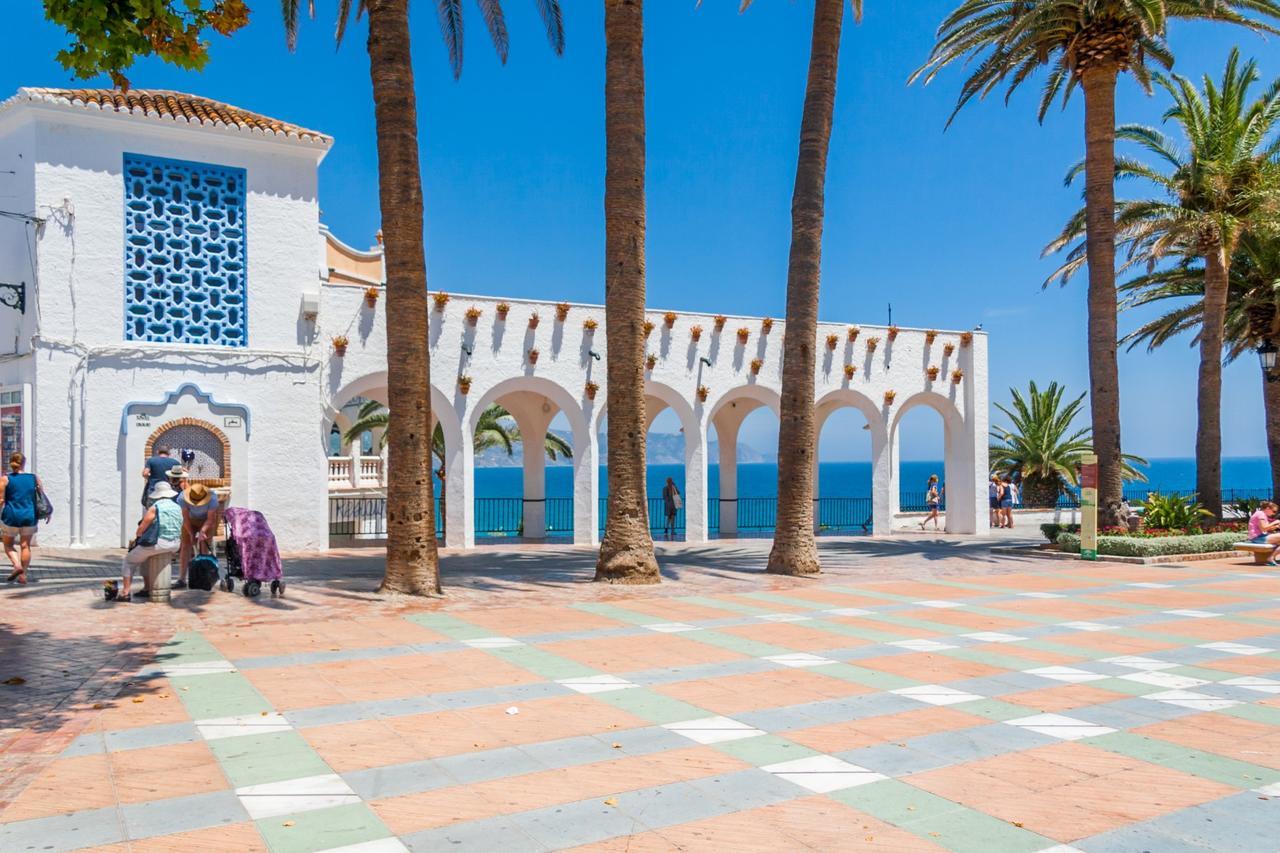 Balcon Europa Nerja Apartment Bagian luar foto